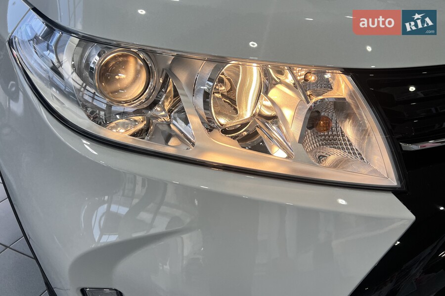 Suzuki Vitara - фото 7