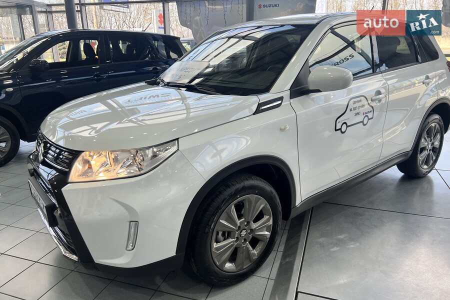 Suzuki Vitara - фото 2
