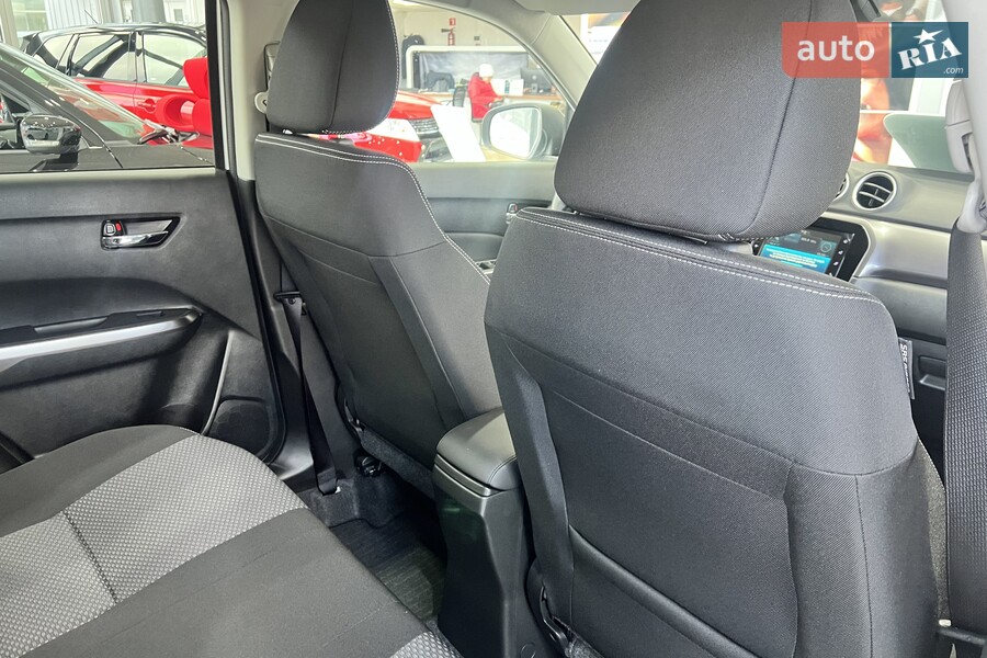 Suzuki Vitara - фото 11