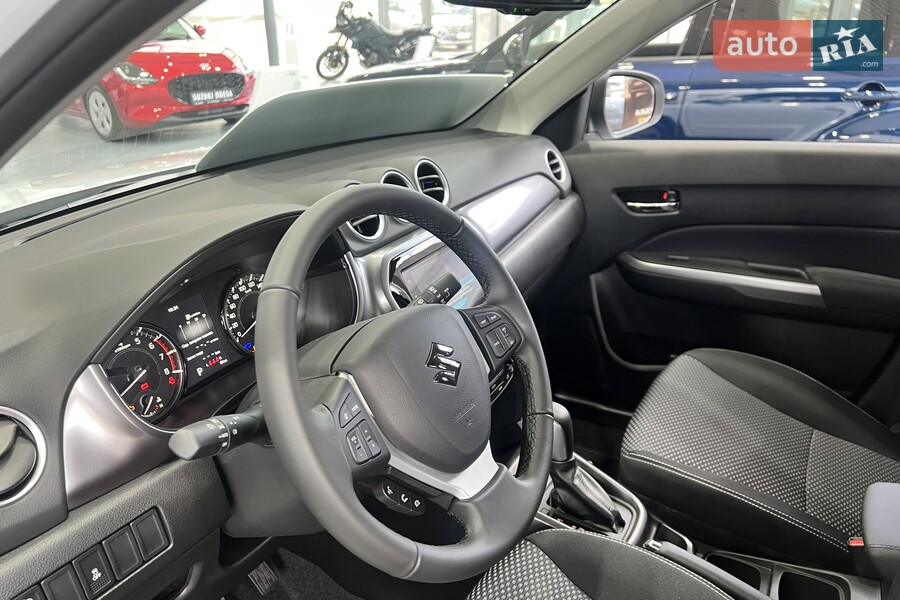 Suzuki Vitara - фото 17