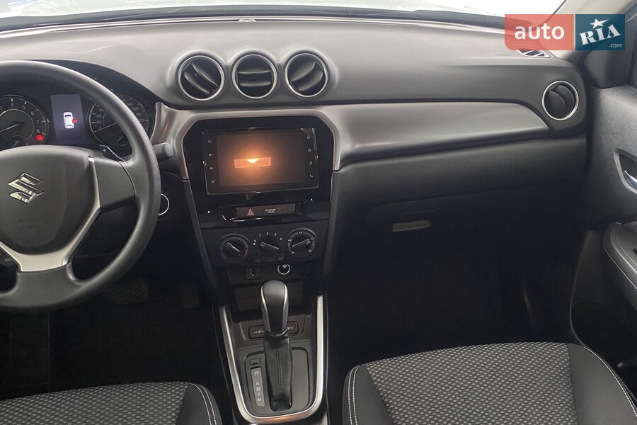 Suzuki Vitara - фото 13