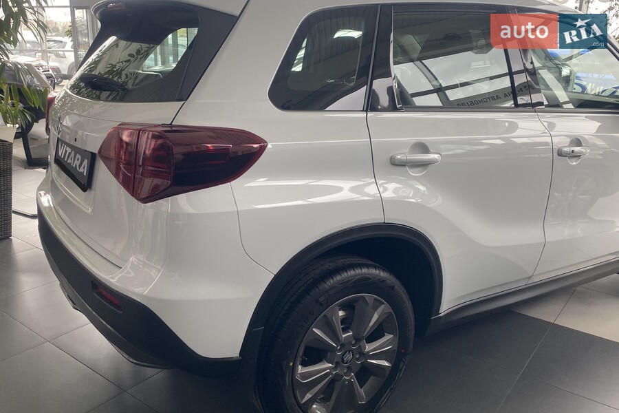 Suzuki Vitara - фото 11