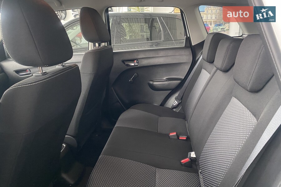 Suzuki Vitara - фото 18