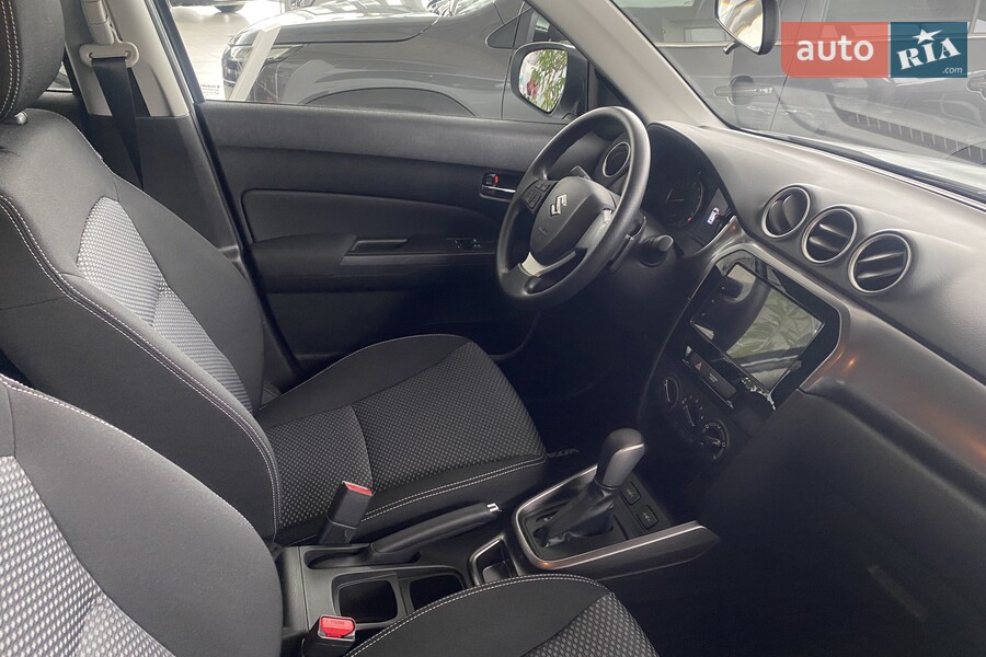 Suzuki Vitara - фото 23
