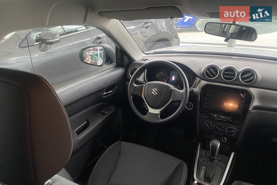 Suzuki Vitara - фото 24