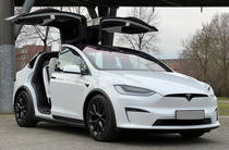 Tesla Model X Base