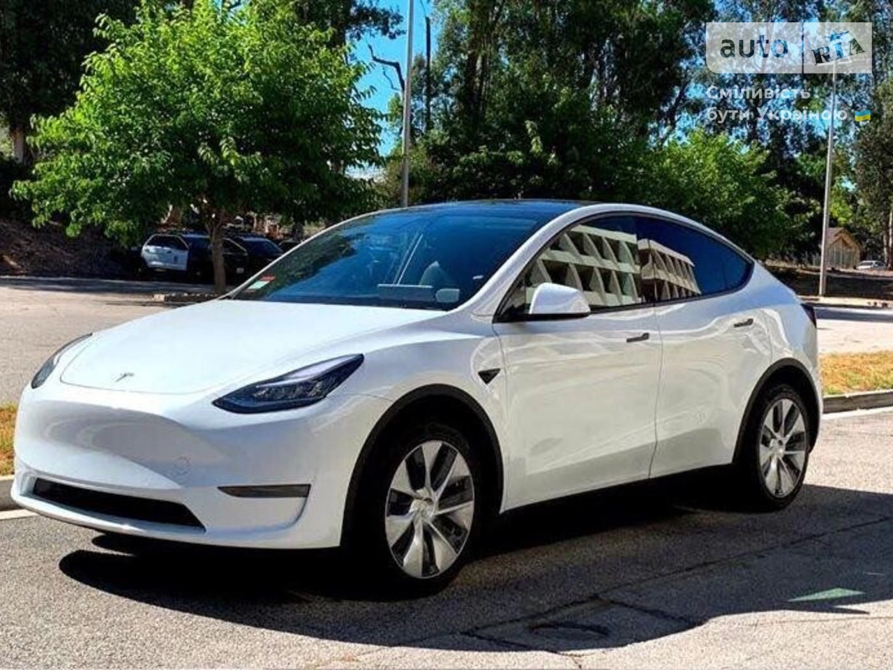 Tesla Model Y Base