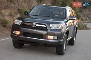 Toyota 4Runner 2018 года