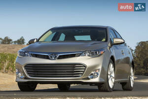 Toyota Avalon 2018 року