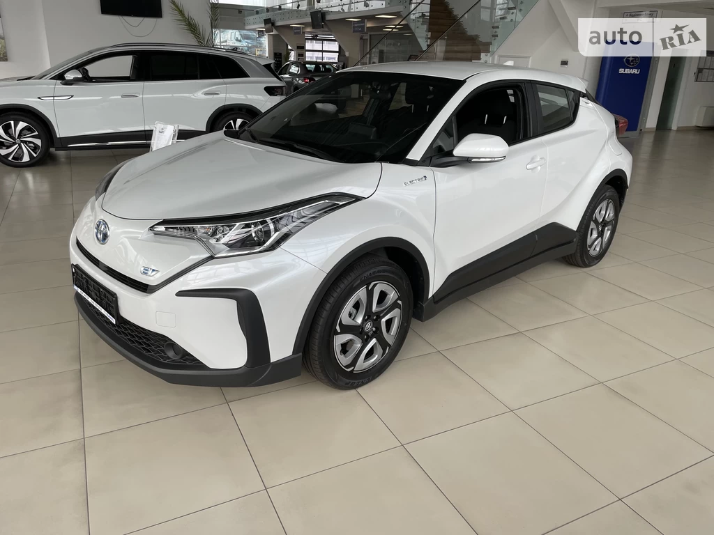 Toyota C-HR EV Base