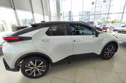 Toyota C-HR - фото 11