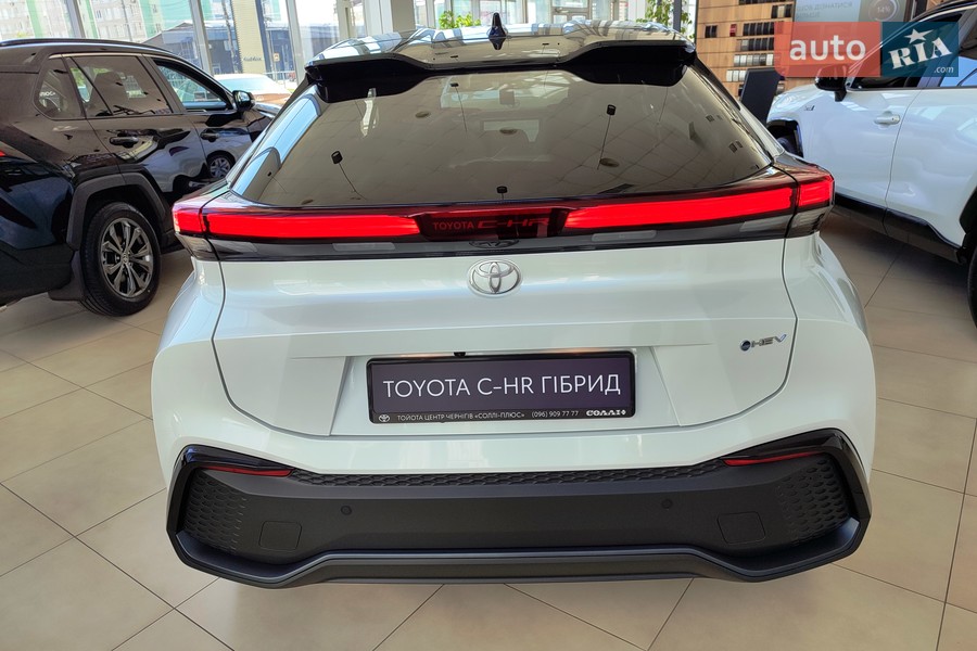Toyota C-HR - фото 7