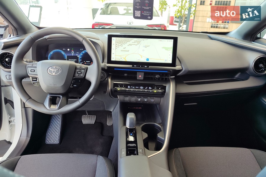 Toyota C-HR - фото 17