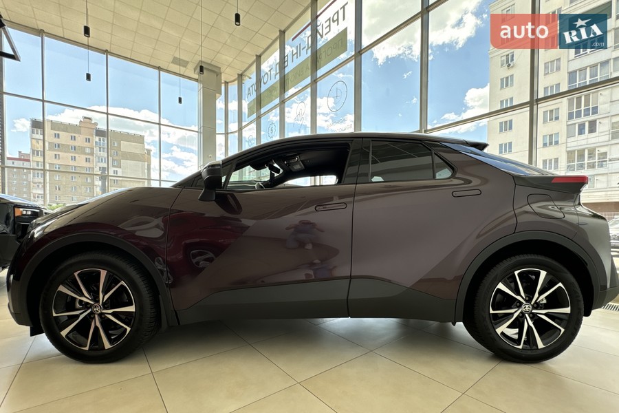 Toyota C-HR - фото 7