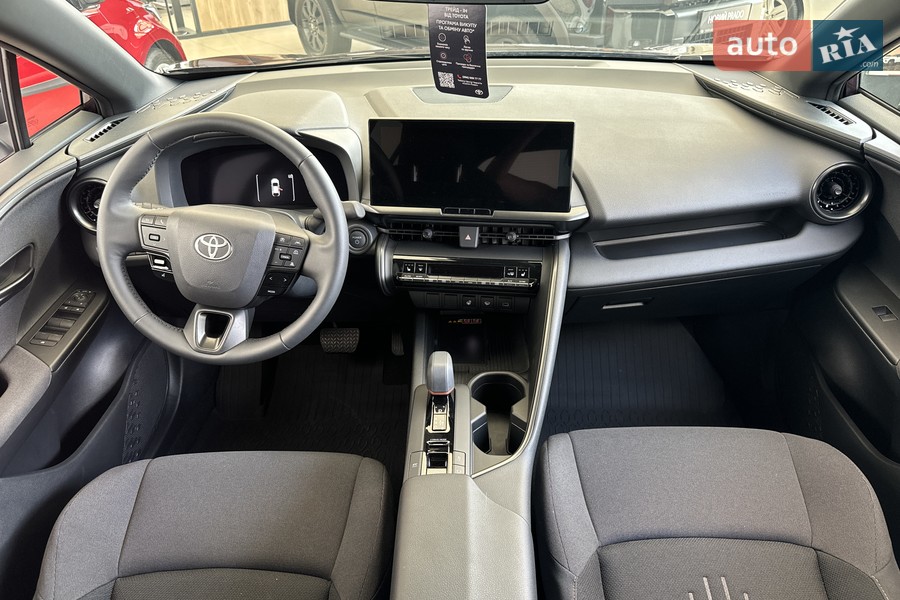 Toyota C-HR - фото 25