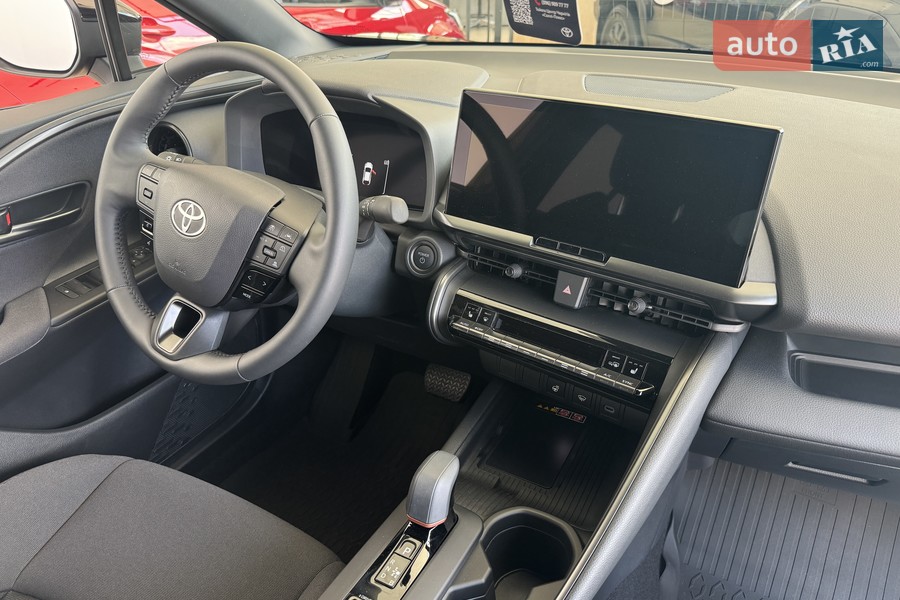 Toyota C-HR - фото 26