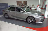 Toyota Camry Premium+