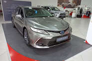 Toyota Camry Premium+