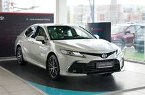 Toyota Camry Prestige+