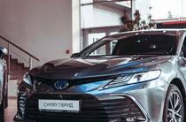 Toyota Camry Premium+