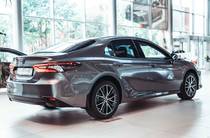 Toyota Camry Premium+