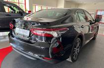 Toyota Camry Premium+