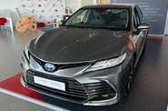 Toyota Camry Premium+