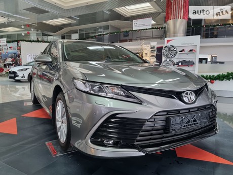 Toyota Camry 2024