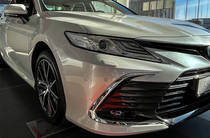 Toyota Camry Premium+