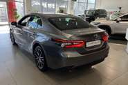 Toyota Camry Premium+