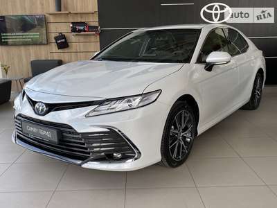 Toyota Camry Prestige+ 2.5 Hybrid e-CVT (218 к.с.) 2023