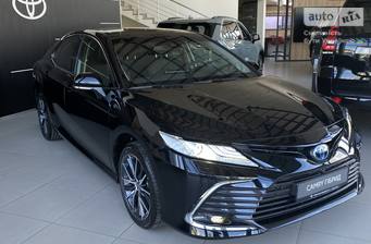 Toyota Camry 2023 Premium+