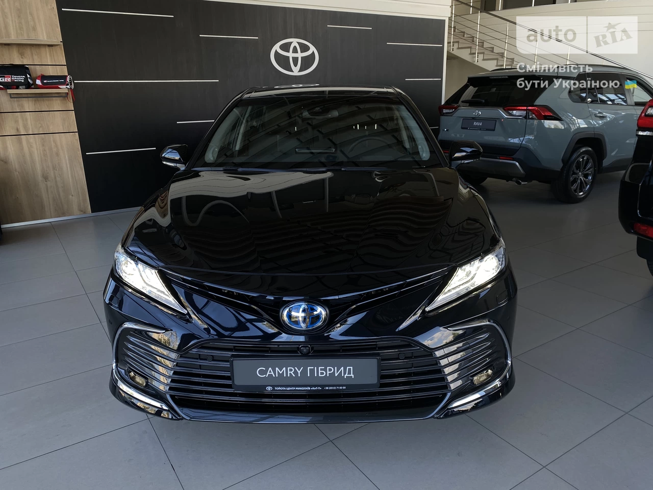 Toyota Camry Premium+