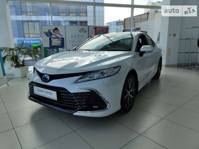 Toyota Camry 2023 Prestige+