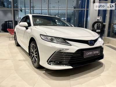 Toyota Camry 2023 Prestige+