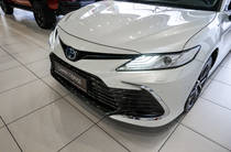 Toyota Camry Premium+