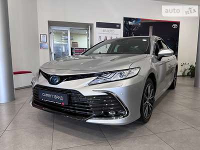 Toyota Camry 2023 Prestige+