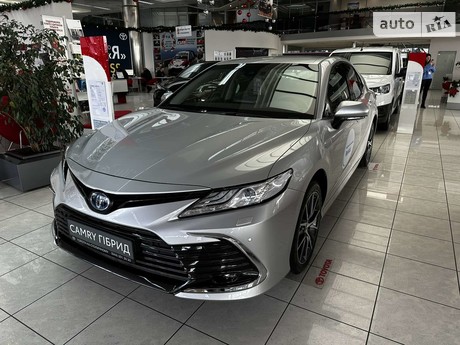 Toyota Camry 2024