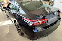 Toyota Camry Premium+