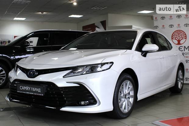 Toyota Camry Elegance+