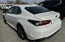 Toyota Camry Prestige+