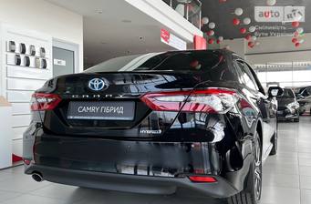 Toyota Camry 2024 Premium+