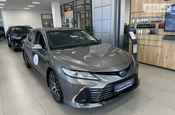 Toyota Camry 2.5 Hybrid e-CVT (218 к.с.) 2023