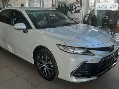 Toyota Camry 2024 Prestige+