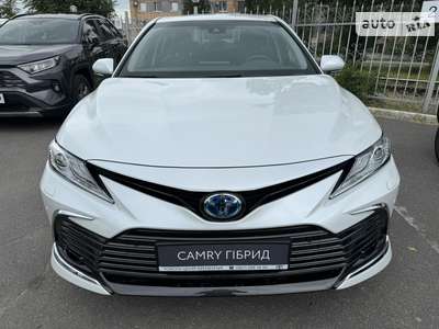 Toyota Camry Prestige+ 2.5 Hybrid e-CVT (218 к.с.) 2024