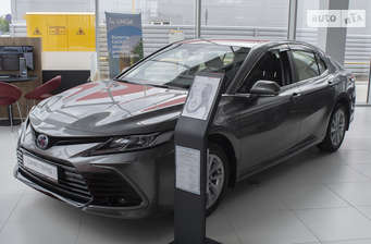 Toyota Camry 2023 в Ровно