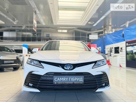 Toyota Camry 2024