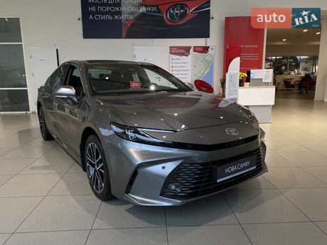 Toyota Camry 2025