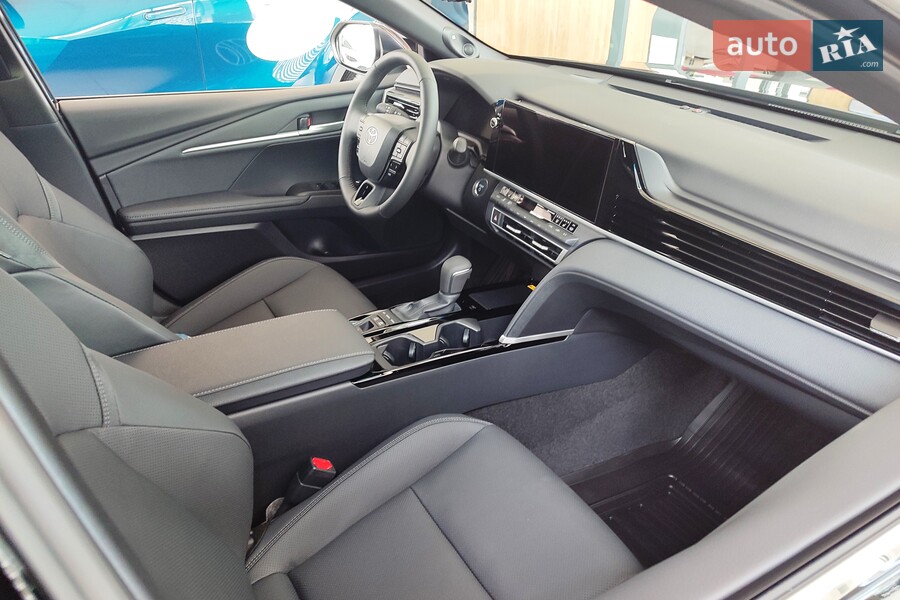 Toyota Camry - фото 16