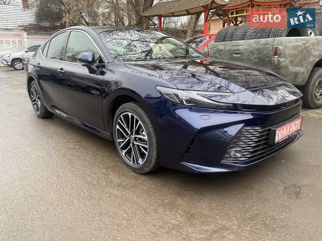 Toyota Camry Premium